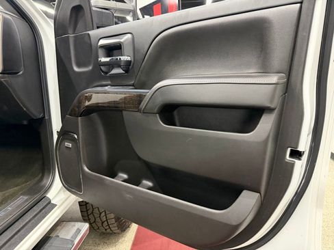 Used 2016 GMC Sierra 3500 Denali w/ Duramax Plus Package image 36