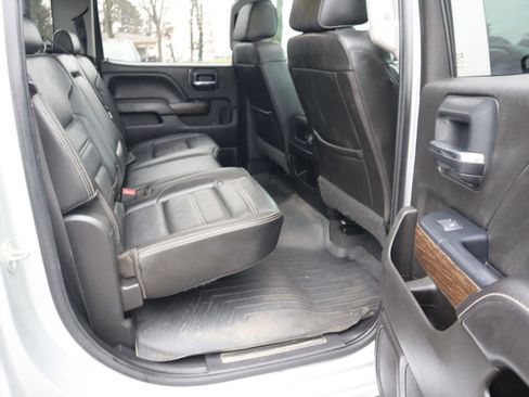 Used 2019 GMC Sierra 2500 Denali w/ Duramax Plus Package image 18