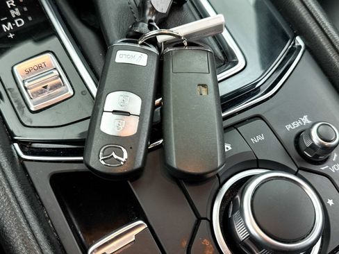 Used 2018 MAZDA CX-5 Touring image 30