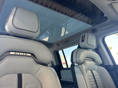 Used 2024 Rivian R1S Adventure AWD/4WD image 17