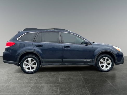 Used 2013 Subaru Outback 2.5i Limited w/ Moonroof Pkg image 8