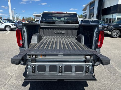 New 2026 GMC Sierra 1500 SLT AWD/4WD image 12