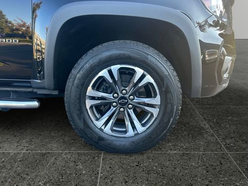 Used 2021 Chevrolet Colorado Z71 image 9