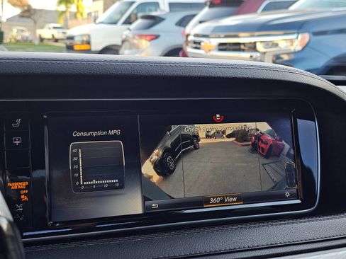 Used 2016 Mercedes-Benz S 550 Sedan image 36