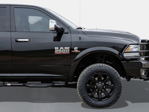 Used 2016 RAM 2500 Laramie image 7