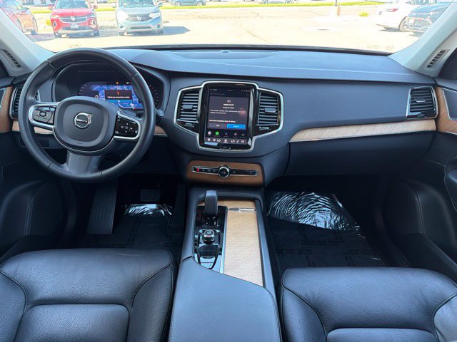 Used 2023 Volvo XC90 B5 Plus AWD/4WD image 16