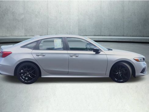 Used 2023 Honda Civic Sport image 10