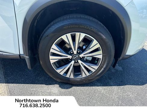 Used 2023 Nissan Rogue SV AWD/4WD image 15