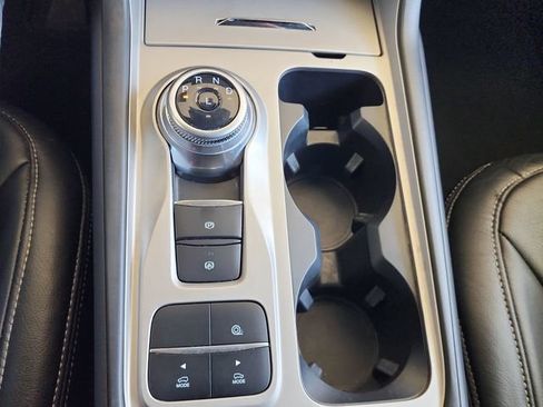 Used 2022 Ford Explorer XLT RWD image 18