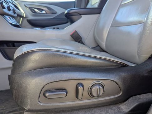 Used 2019 GMC Terrain SLT w/ Preferred Package image 25