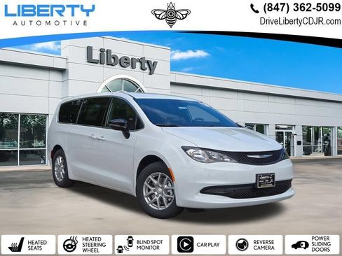 New 2027 Chrysler Pacifica LX FWD image 1