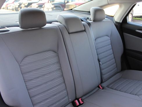 Used 2016 Ford Fusion S FWD image 23