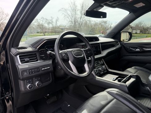 Used 2021 GMC Yukon Denali AWD/4WD image 16