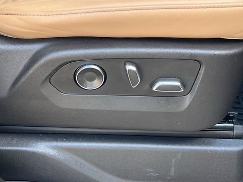 Used 2024 Cadillac Escalade ESV Sport w/ Touring Package image 32