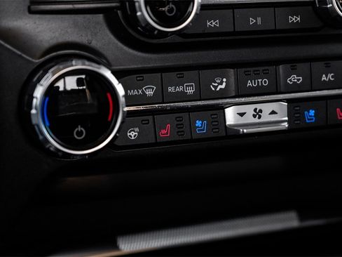 Used 2021 Ford F150 Limited image 22