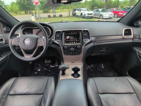 Used 2015 Jeep Grand Cherokee Limited w/ Luxury Group II AWD/4WD image 15