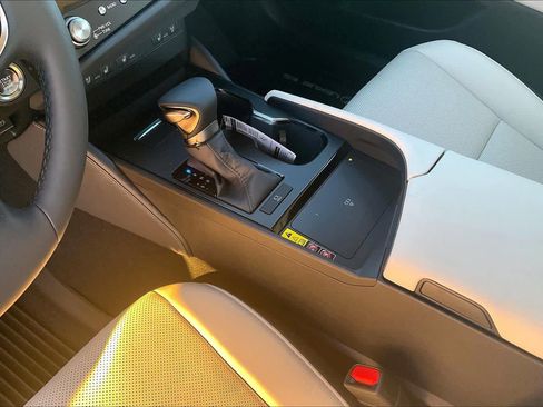 New 2025 Lexus ES 350 w/ Premium Package image 7