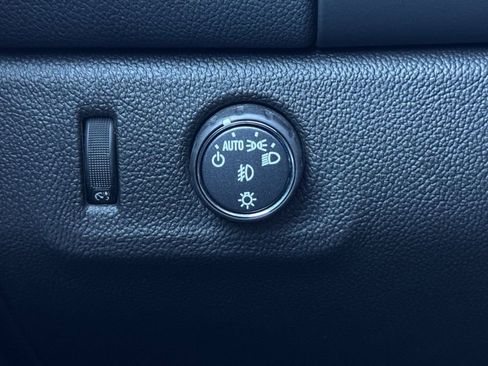 Used 2021 Chevrolet Colorado LT w/ Safety Package image 31