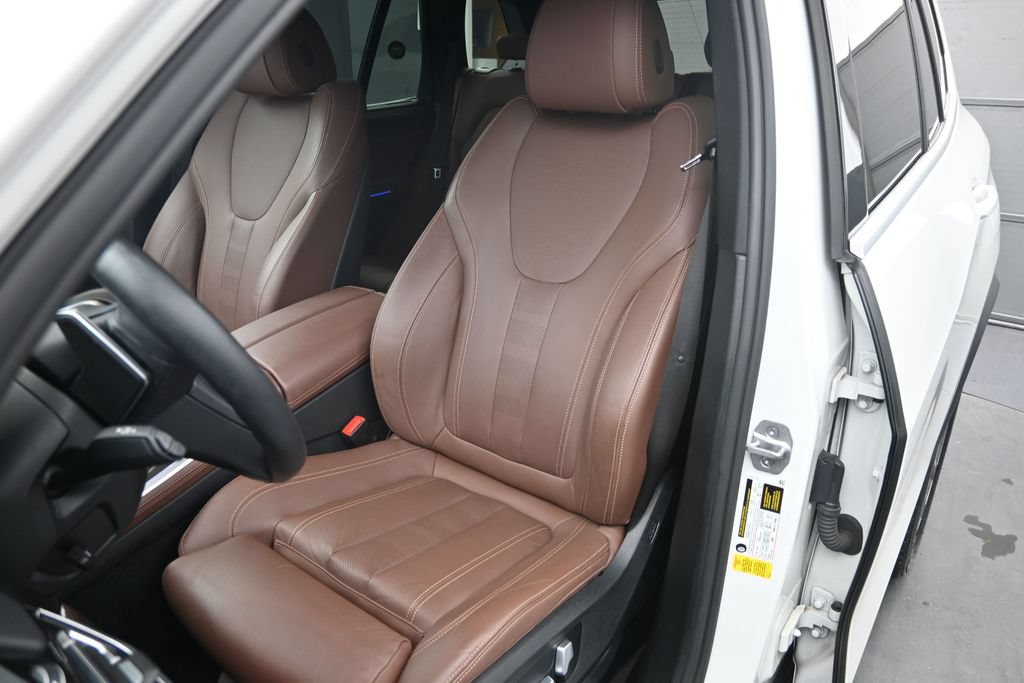 Used 2022 BMW X5 sDrive40i w/ Premium Package RWD image 13