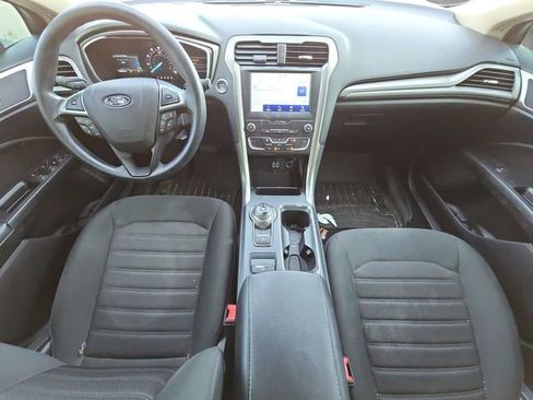 Used 2019 Ford Fusion SE image 20