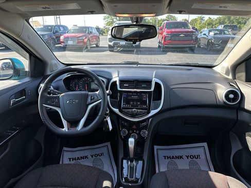 Used 2020 Chevrolet Sonic LT FWD image 10