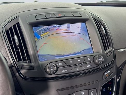 Used 2017 Buick Regal AWD image 16