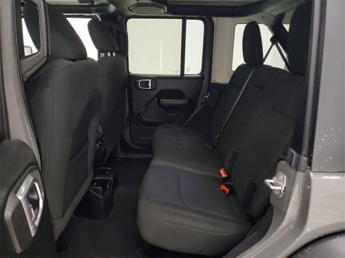 Used 2020 Jeep Wrangler Unlimited Sport S image 24