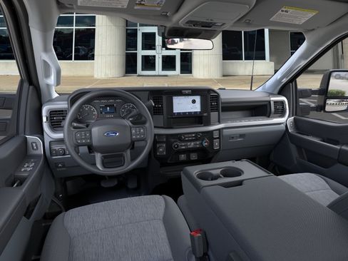 New 2026 Ford F250 XL w/ STX Appearance Package AWD/4WD image 31