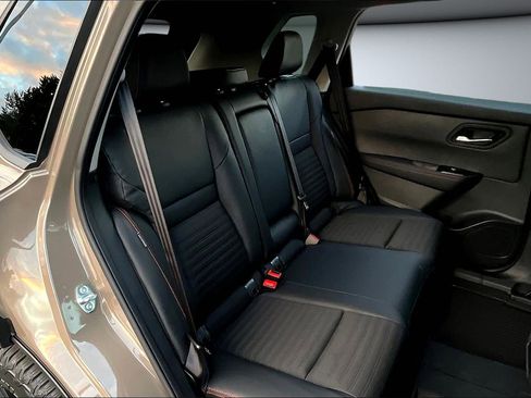 New 2026 Nissan Rogue SV AWD/4WD image 9