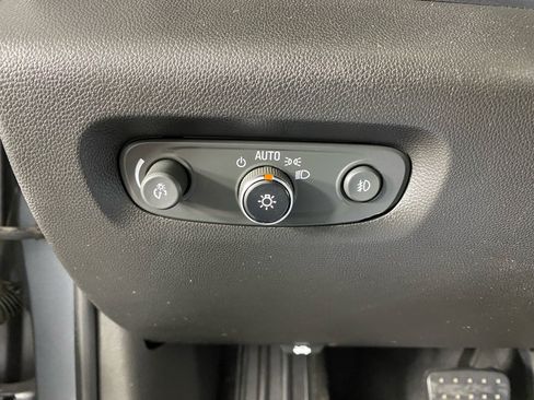 Used 2018 Chevrolet Traverse LT AWD/4WD image 26