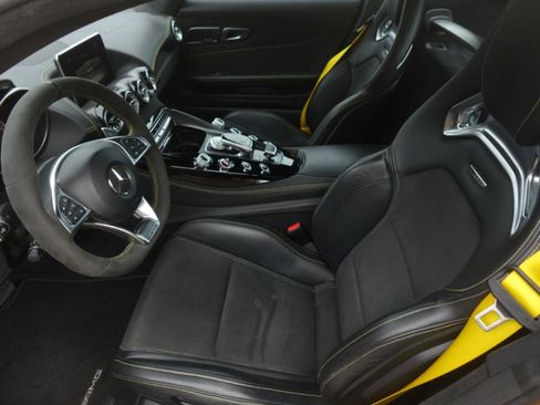 Used 2017 Mercedes-Benz AMG GT Base image 8