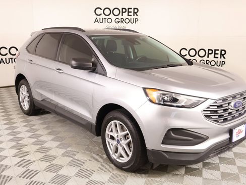 Used 2022 Ford Edge SE image 1