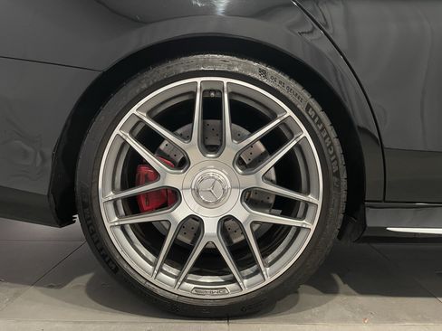 Used 2019 Mercedes-Benz E 63 AMG S image 9