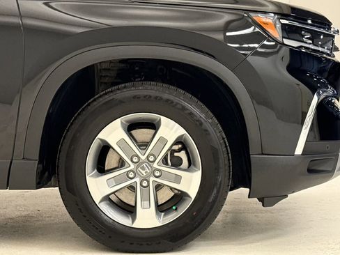 Certified 2025 Honda Pilot EX-L image 6