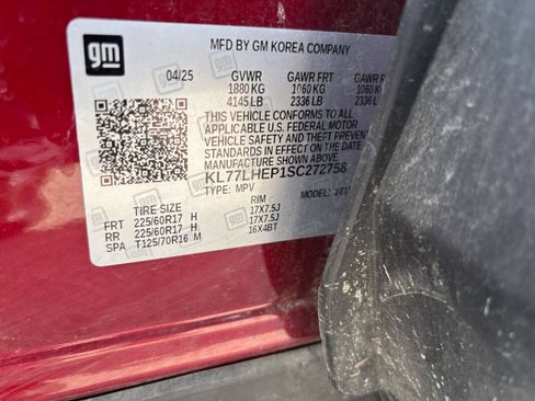 Used 2025 Chevrolet Trax LT FWD image 28