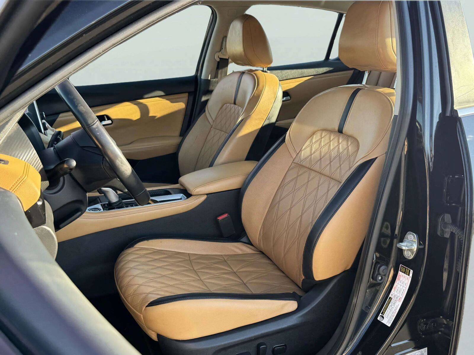 Used 2021 Nissan Sentra SV w/ SV Premium Package FWD image 16