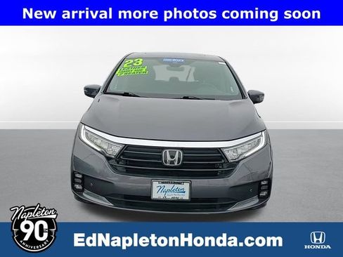 Used 2023 Honda Odyssey Touring image 2