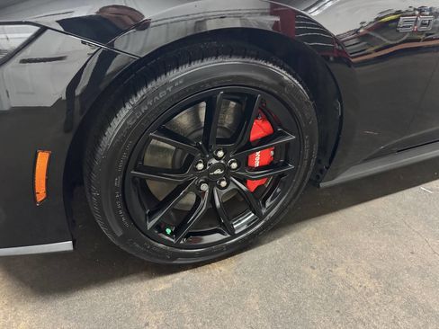 Used 2025 Ford Mustang GT Premium image 7