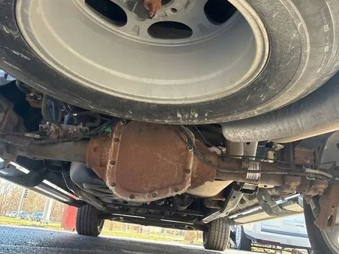 Used 2018 Ford F150 Lariat w/ Equipment Group 502A Luxury image 17