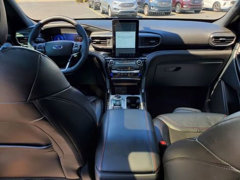 Used 2023 Ford Explorer ST w/ Equipment Group 401A image 7