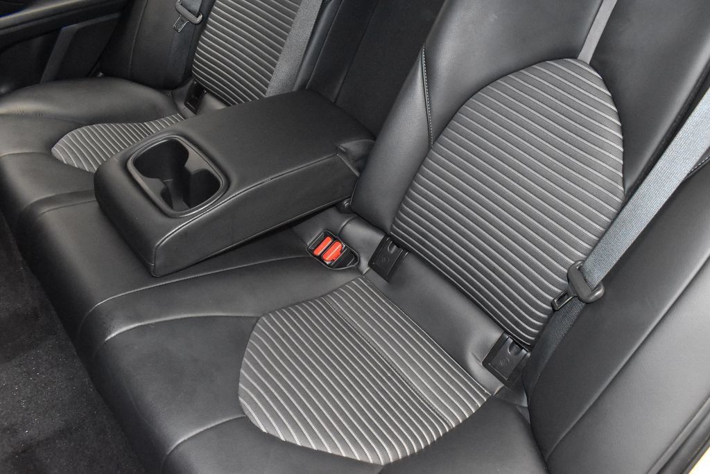 Used 2023 Toyota Camry SE FWD image 30