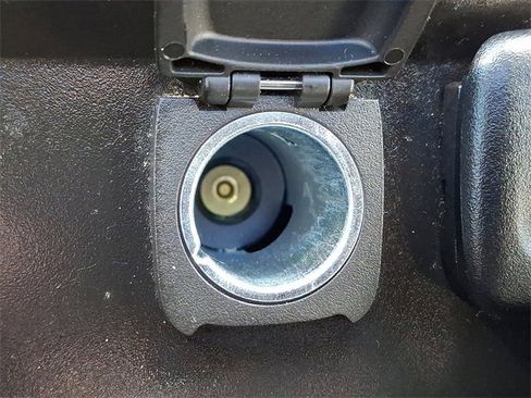 Used 2017 Chevrolet Tahoe LT w/ LT Signature Package image 24