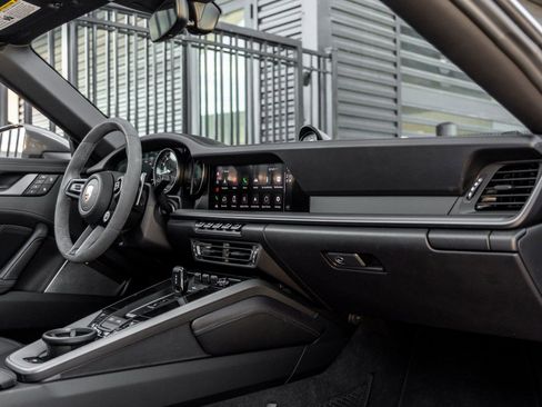 Certified 2024 Porsche 911 Targa 4S w/ Premium Package image 35