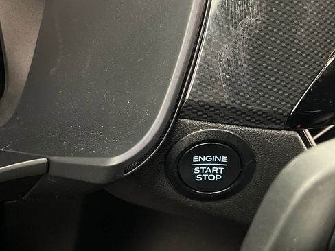 Used 2025 Ford Escape ST-Line AWD/4WD image 42