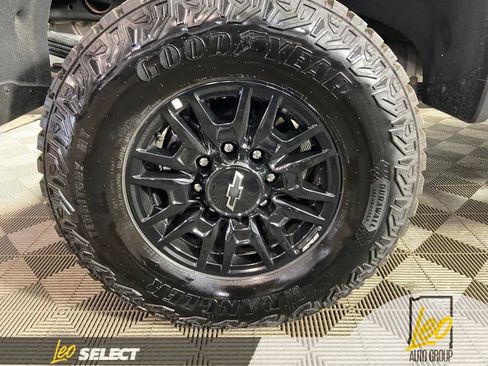 Used 2026 Chevrolet Silverado 2500 ZR2 AWD/4WD image 22