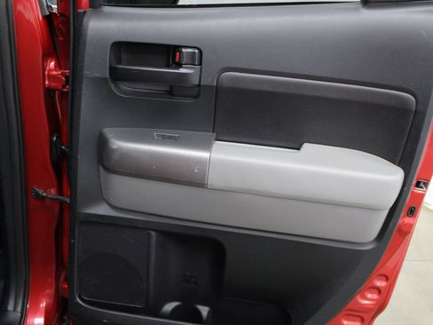 Used 2012 Toyota Tundra 4x4 Double Cab image 23