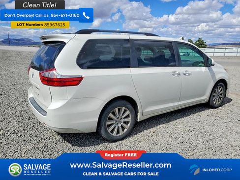 Used 2017 Toyota Sienna XLE Premium AWD/4WD image 4