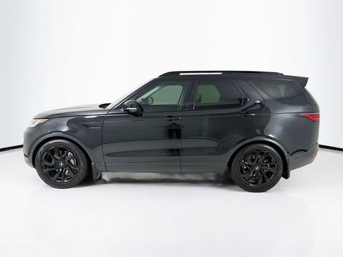 Used 2024 Land Rover Discovery S image 5