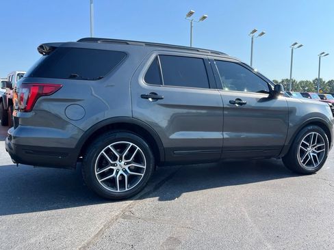 Used 2018 Ford Explorer Sport w/ Equipment Group 401A AWD/4WD image 55