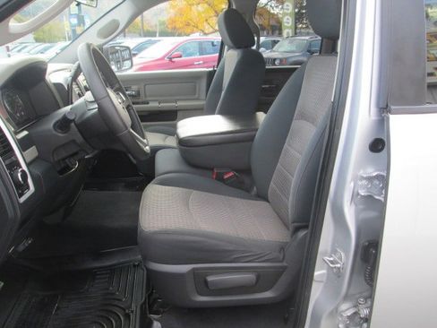 Used 2009 Dodge Ram 1500 Truck SLT image 11